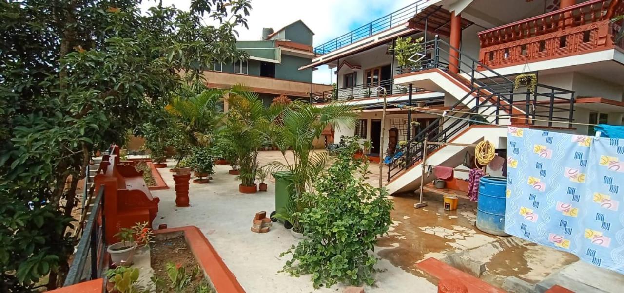 Coorg Girinivas Homestay 102 Мадикери Экстерьер фото