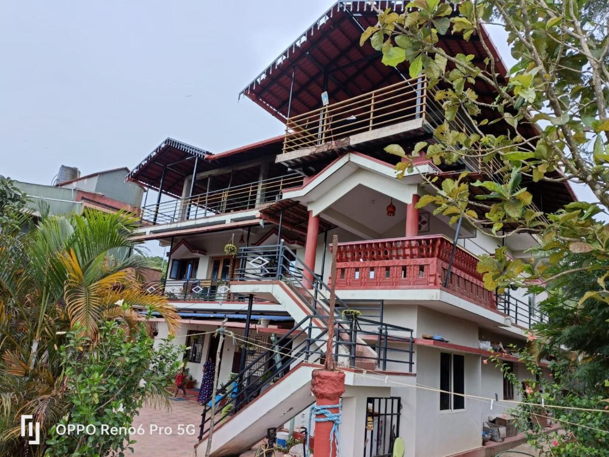 Coorg Girinivas Homestay 102 Мадикери Экстерьер фото